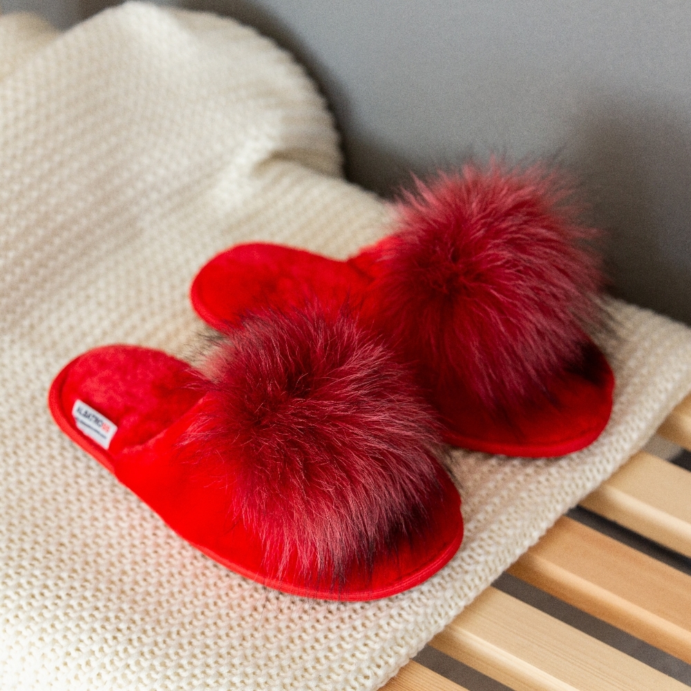 Red Slippers Slippers “Jakonda - Picture 7 of 8